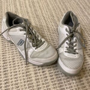 Prince tennis shoes size 7